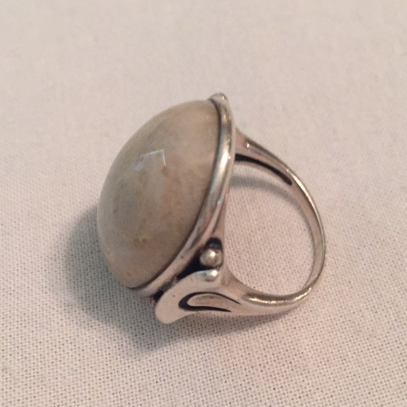 ♥️ Silver ring with off-white agate stone ♥️ - Picture 7 of 8